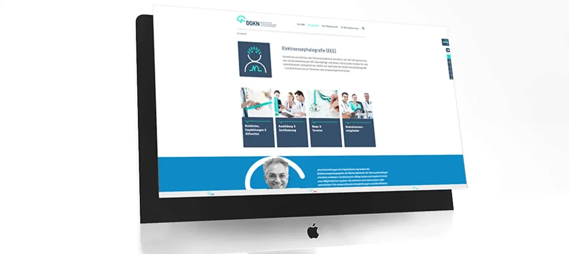 Methodenseite „Elektroenzephalografie (EEG)“ auf einem Monitor mit Kacheln zu Richtlinien, Ausbildung & Zertifizierung, News & Terminen und Kommissionsmitgliedern